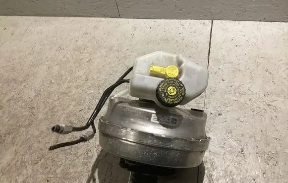BMW 7 G11 G12 Brake booster 6881093 86302813 16C318M00281