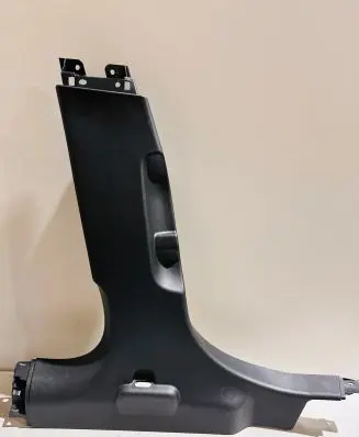 Maserati Ghibli (B) pillar trim (bottom) 06700729250