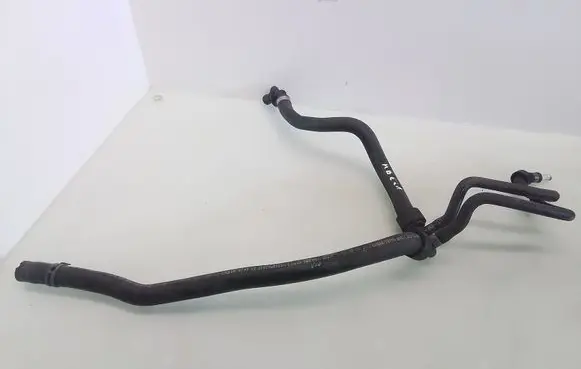 Mercedes-Benz E W211 Engine coolant pipe/hose
