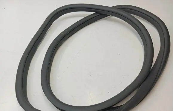 Mercedes-Benz GLC C253 Rear door rubber seal (on body) A2536970200