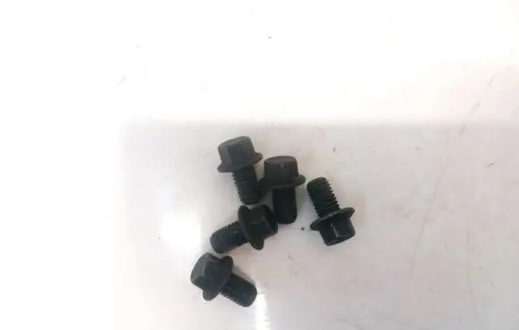 Volvo V60 Nuts/bolts 