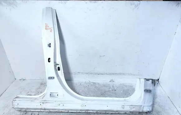 Mitsubishi Outlander Pillar (middle) 
