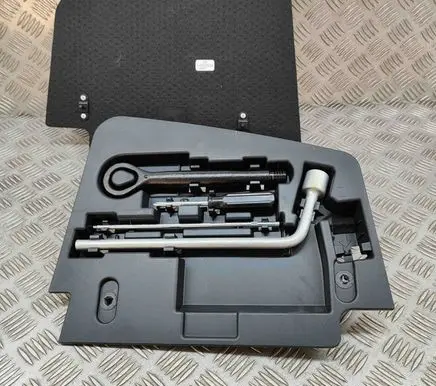Lexus GS 250 350 300H 450H Tool set 5196153010 0915076020