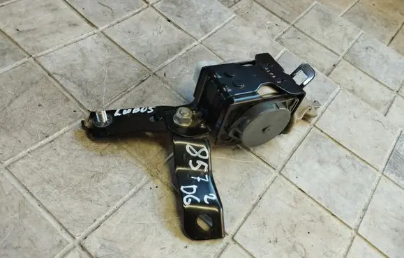 Subaru Outback Third row seat belt 610819 2026486