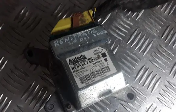 Renault Trafic II (X83) Airbag control unit/module 608361600B 8200469203