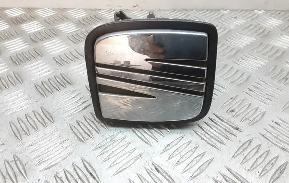 Seat Ibiza II (6k) Tailgate/trunk/boot exterior handle 6K0827565B