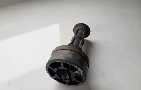 Nissan Qashqai Rear coil spring rubber mount 