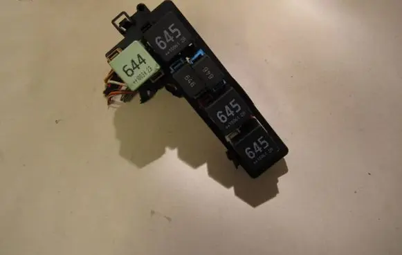 Volkswagen Golf VI Other relay 1K1937503A