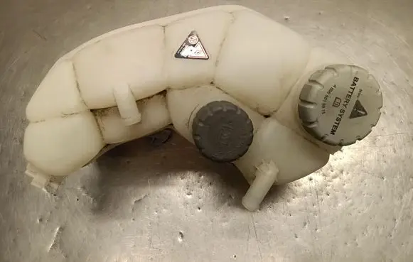 Mercedes-Benz B W246 W242 Coolant expansion tank/reservoir A2425000449
