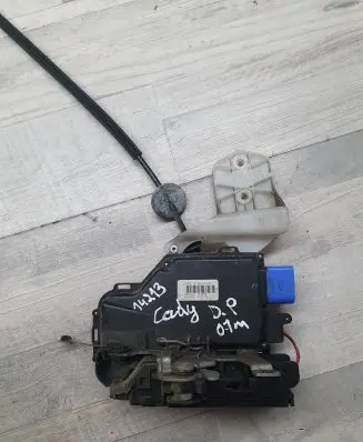 Volkswagen Caddy Front door lock 3D1837016AC CZWL3117982 PA663C20
