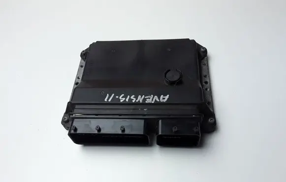 Toyota Avensis T270 Engine control unit/module 8966105D30