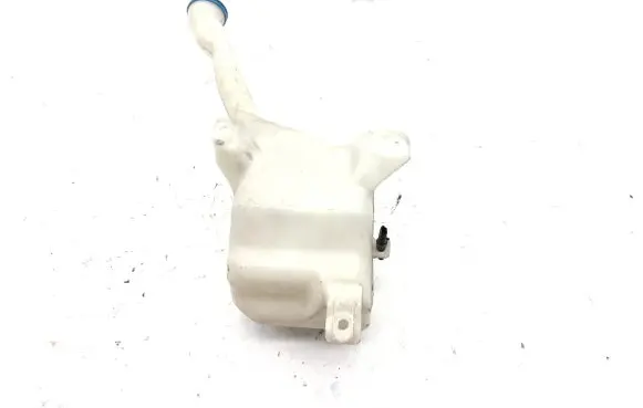 Honda Civic Windshield washer fluid reservoir/tank