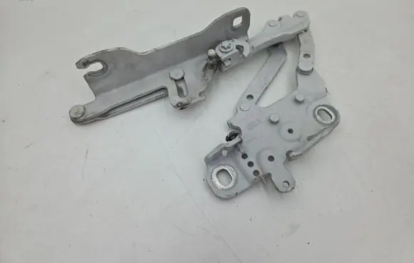 BMW 1 F20 F21 Engine bonnet/hood hinges 13989610 7239416 R81612