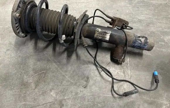BMW 4 F32 F33 Front shock absorber/damper 6864760