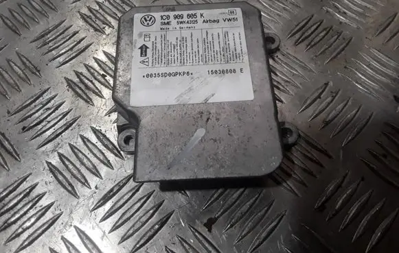 Volkswagen Polo Airbag control unit/module 1C0909605K