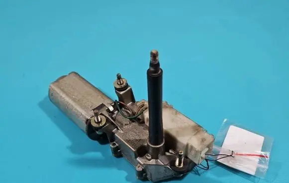 Rear window wiper motor