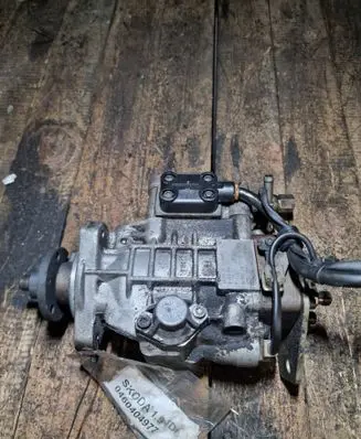 Audi A4 S4 B5 8D Fuel injection high pressure pump 0460404977
