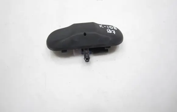 Volkswagen PASSAT B7 Windshield washer spray nozzle 5M0955986C