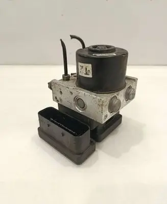 Ford Fiesta ABS Pump 8V512M110AD 06210213174