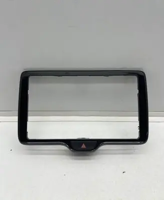 Radio/GPS head unit trim