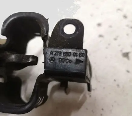Mercedes-Benz E W211 Engine bonnet/hood lock/catch A2198800160