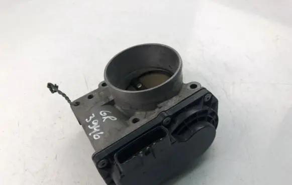 Volvo V70 Throttle valve 8677694