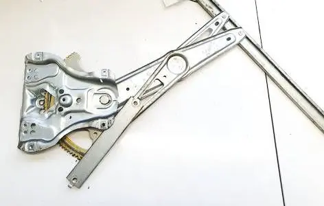 Toyota Corolla E120 E130 Front door window regulator motor 