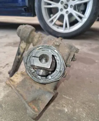 Mercedes-Benz 207 310 Steering rack 1234610701