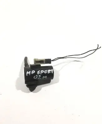 Mitsubishi Pajero Sport I Windscreen/windshield washer pump
