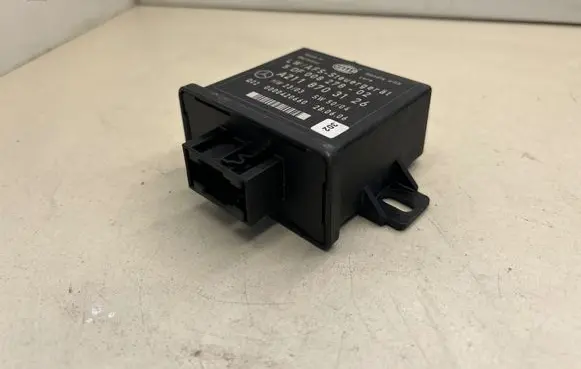 Mercedes-Benz E W211 Light module LCM A2118703126 5DF00827802 0000420660