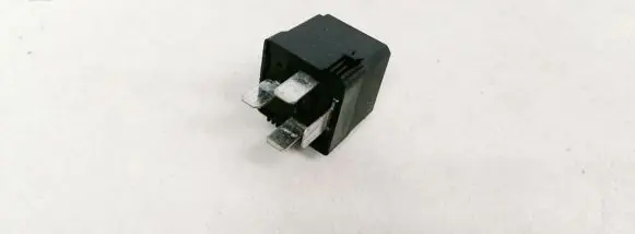 Mercedes-Benz C W203 Other relay A0025421319 4RA007791-00