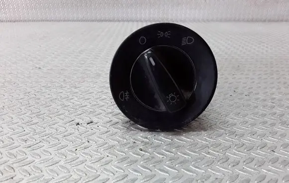 Volkswagen PASSAT B5 Light switch