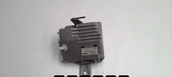 Toyota Corolla E120 E130 Engine control unit/module 89650-02010