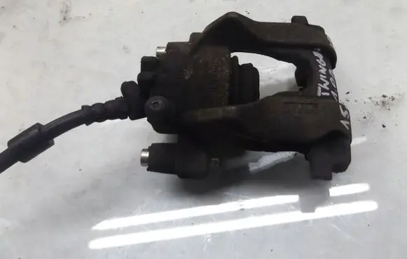 Renault Twingo III Front brake caliper