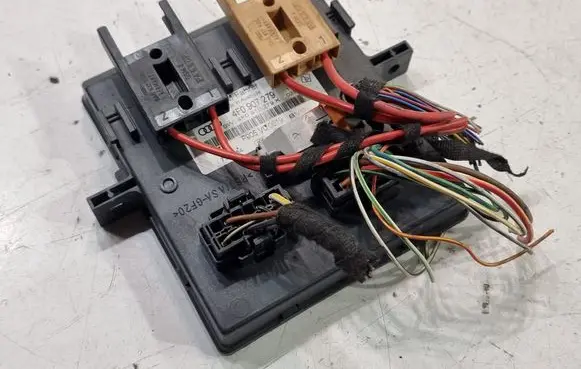 Audi A6 S6 C6 4F Comfort/convenience module 4F0907279