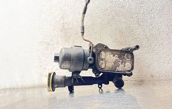 Opel Astra J Engine oil radiator 