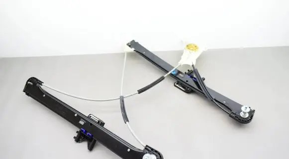 Audi A3 S3 8V Front door electric window regulator 8V4837461
