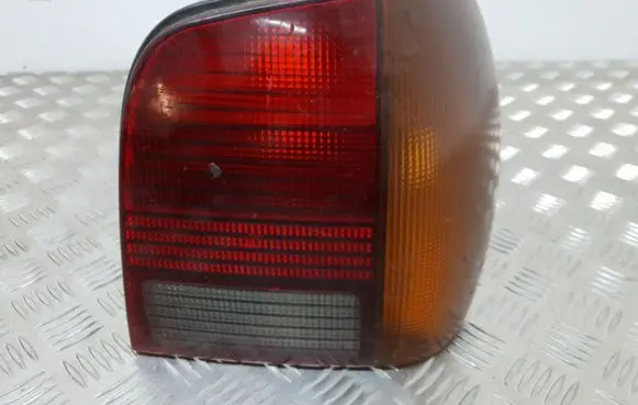 Volkswagen Polo III 6N 6N2 6NF Rear/tail lights 962558