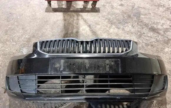 Skoda Octavia Mk3 (5E) Front bumper
