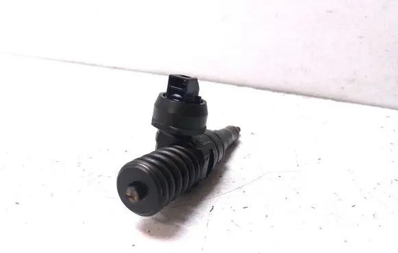Skoda Superb B5 (3U) Fuel injector 038130073BA