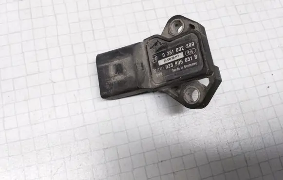 Audi A4 S4 B6 8E 8H Air pressure sensor 0281002399 038906051B