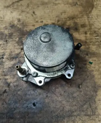Lancia Delta III Vacuum pump 46343257 8824