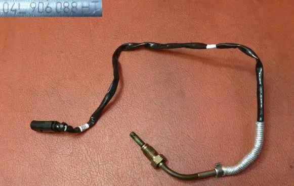Volkswagen T-Roc Exhaust gas temperature sensor 04L906088HT
