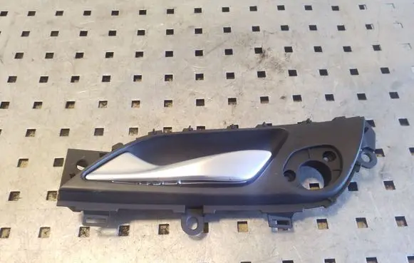 Hyundai i40 Front door interior handle 2511172800