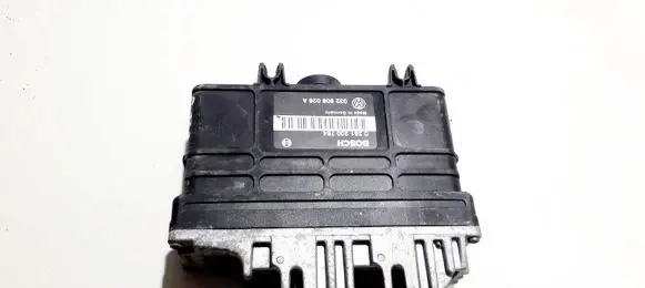 Volkswagen Golf III Engine control unit/module 0261200764 032906026a