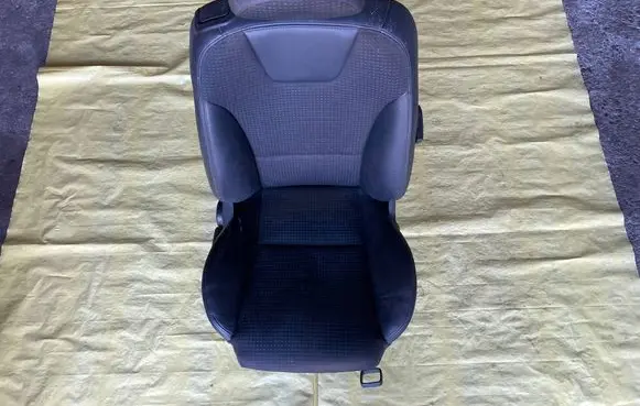 Front passenger seat