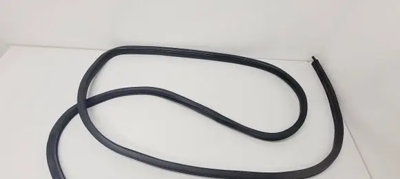 Nissan Pulsar Front door rubber seal 