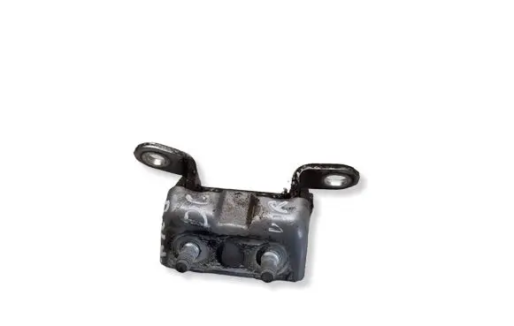 Nissan Qashqai Rear door upper hinge 