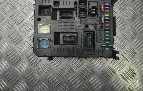 Peugeot 308 Comfort/convenience module 966689538002 K910