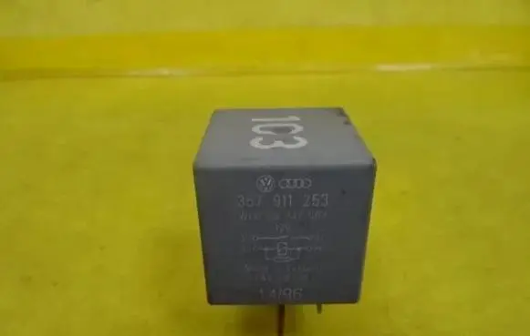 Volkswagen Golf IV Other relay 357911253 WL050237003
